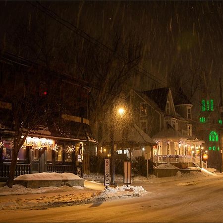 Au Coeur De Saint-Sauveur Bed and Breakfast Eksteriør billede